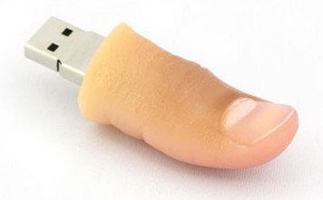 USB флеш накопитель в форме большого пальца